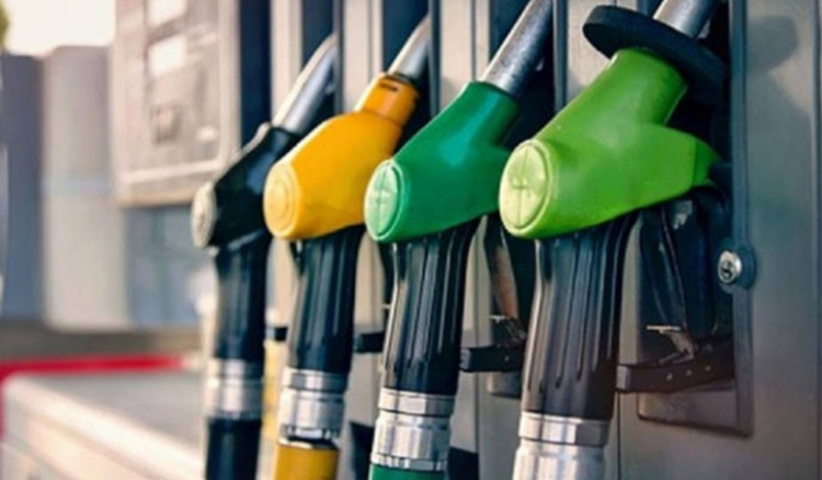 Combustíveis baixam de preço até dois dígitos
