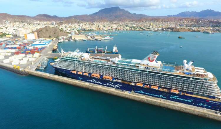 Número de turistas aumenta mais de 400% em Cabo Verde no terceiro trimestre – INE