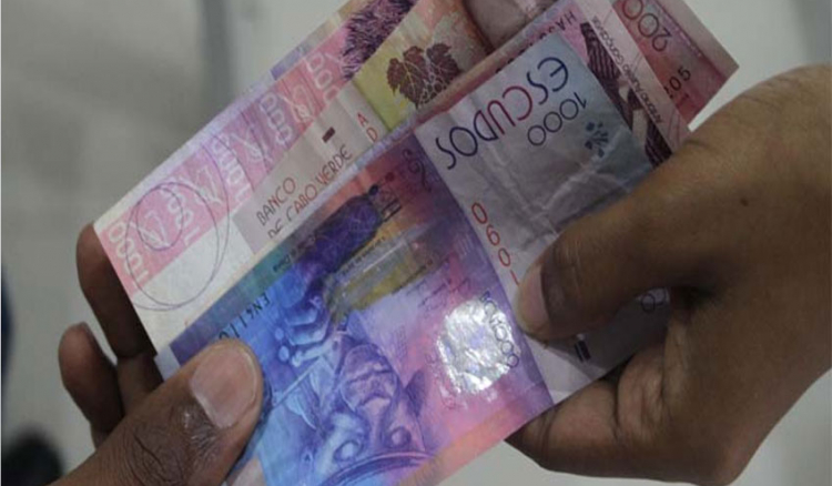 Banco de Cabo Verde reduz taxa para aumentar crédito à economia