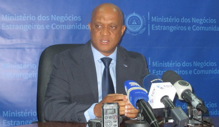 Luís Filipe Tavares indignado com a perda da presidência da Comissão da CEDEAO