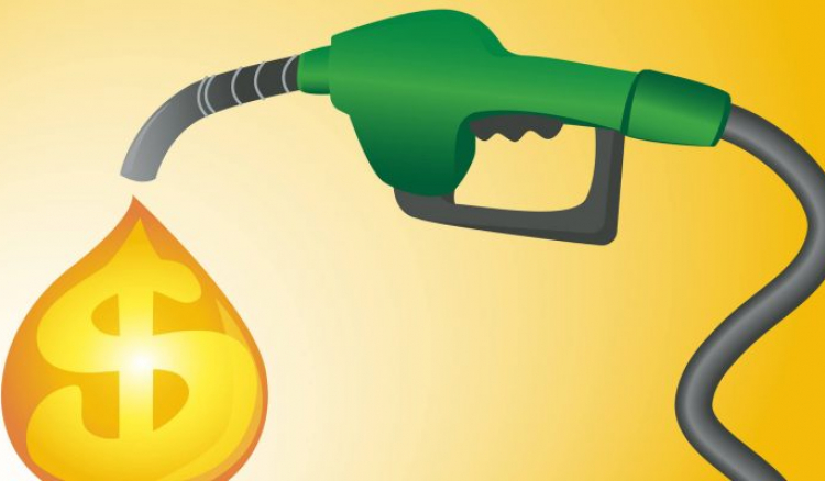 Preços dos combustíveis descem mas estão 33% acima de 2020