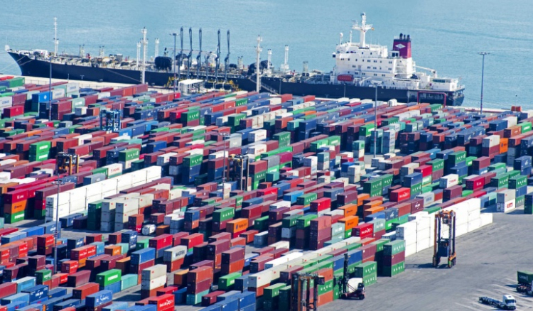 Preços de produtos importados aumentam 2,4% em Setembro de 2021