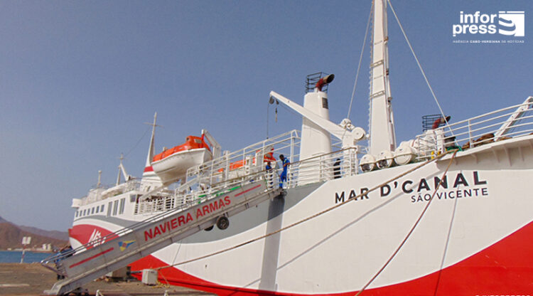 Armador de “Nôs Ferry Mar d´Canal” considera ser “incoerente” a subida da tarifa na linha São Vicente/Santo Antão