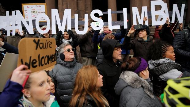 EUA proíbem entrada de cidadãos de 6 países muçulmanos