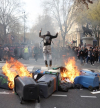 França em ebulição. Quase 300 manifestantes detidos nas mobilizações e bloqueios em todo o país