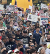 “No Kings”: 2.500 cidades de 50 Estados saem à rua contra Donald Trump