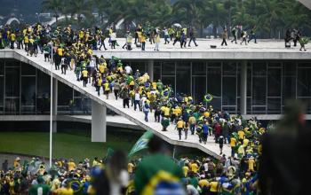 Lula da Silva decreta interven&ccedil;&atilde;o federal em Bras&iacute;lia