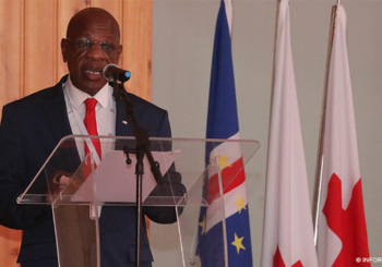 Cruz Vermelha vai a votos ap&oacute;s mandato exigente. Arlindo Carvalho &eacute; candidato &uacute;nico