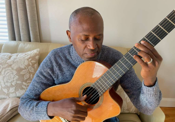 Calu di Guida, o m&uacute;sico e compositor que traz a terra dentro de si