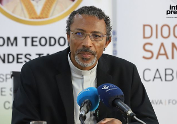 Bispo eleito de Santiago enaltece conviv&ecirc;ncia e di&aacute;logo como prioridades pastorais