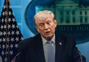 Trump diz ser pol&iacute;tico &ldquo;mais popular na Venezuela&rdquo; e anuncia candidatura &agrave; presid&ecirc;ncia do pa&iacute;s