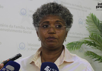 Associa&ccedil;&atilde;o Colmeia denuncia falta de especialistas e risco de encerramento por falta de financiamento