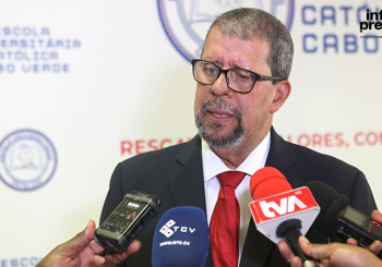 Ap&oacute;s ser anunciado tr&ecirc;s vezes, ministro reconhece que &ldquo;processo do Hospital Nacional de Cabo Verde n&atilde;o &eacute; f&aacute;cil&rdquo;