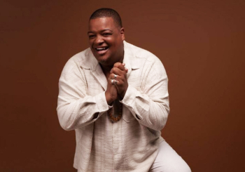 Cantor cabo-verdiano M&aacute;rio Marta morre em Portugal aos 53 anos