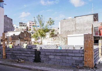 Praia: Come&ccedil;aram obras de constru&ccedil;&atilde;o do Mercado do Paiol