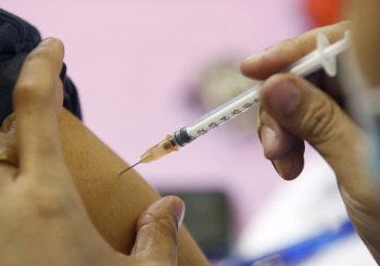 OMS vai enviar para Gaza um milh&atilde;o de vacinas contra poliomielite