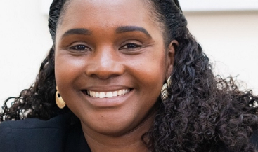 Eleita l&iacute;der das Mulheres Democratas, o regresso de Jassira &agrave; pol&iacute;tica ativa