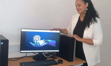 Neusa Lopes. "N&atilde;o estamos preparados para a Intelig&ecirc;ncia Artificial"