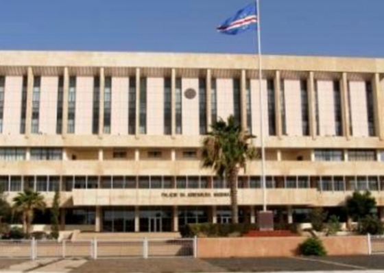 Sess&otilde;es plen&aacute;rias regressam &agrave; Assembleia Nacional em Janeiro