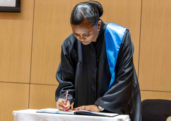 Nova reitora da Uni-CV tomou posse no Dia da Mulher Cabo-verdiana