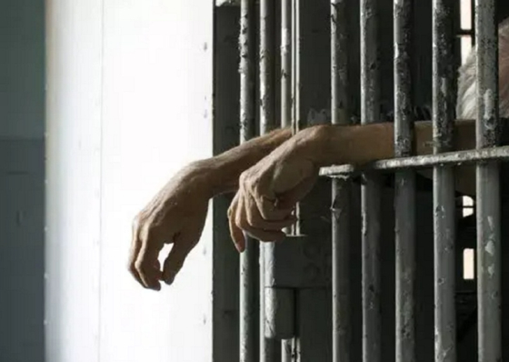 Pris&atilde;o preventiva para seis suspeitos de tr&aacute;fico de drogas e outros crimes