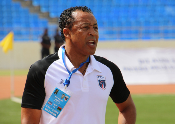 Sele&ccedil;&atilde;o e Bubista entre os finalistas na corrida aos pr&eacute;mios da CAF