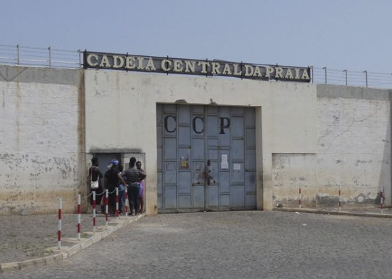 Agentes prisionais suspendem greve nacional de 72 horas nas cadeias de Cabo Verde