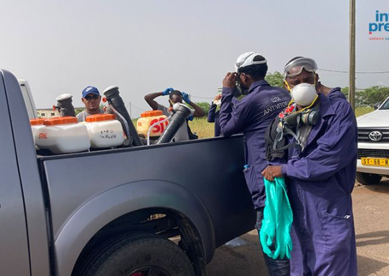 Praia: Agentes de luta anti-vectorial no terreno para campanha de sensibiliza&ccedil;&atilde;o e pulveriza&ccedil;&atilde;o ambiental