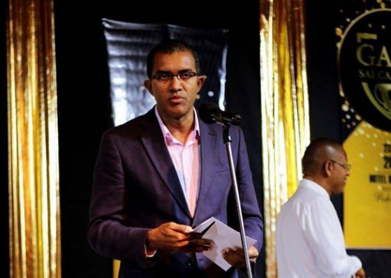 Ulisses mexe no Governo. Jos&eacute; Gon&ccedil;alves sai, entra Carlos Santos