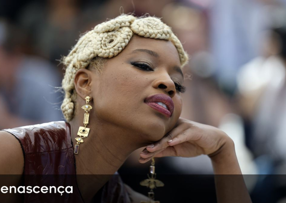 Atriz cabo-verdiana Cleo Di&aacute;ra premiada no Festival de Cinema de Cannes