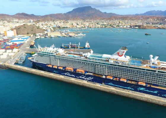 N&uacute;mero de turistas aumenta mais de 400% em Cabo Verde no terceiro trimestre &ndash; INE