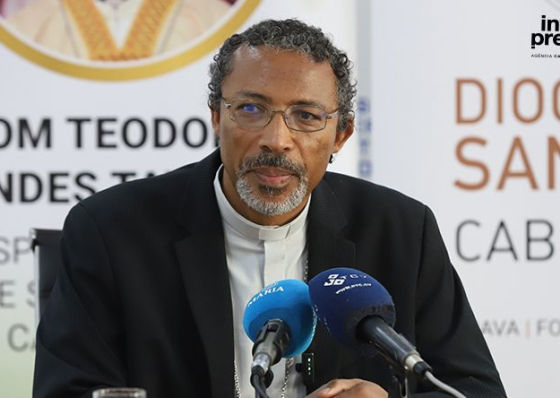 Bispo eleito de Santiago enaltece conviv&ecirc;ncia e di&aacute;logo como prioridades pastorais
