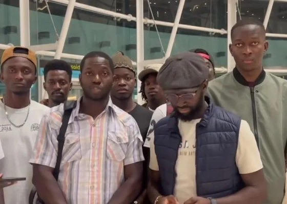 41 estudantes guineenses barrados no Aeroporto de Lisboa