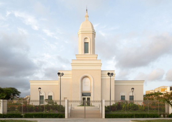 Templo M&oacute;rmon abre portas aos visitantes a partir deste s&aacute;bado (fotos do interior)