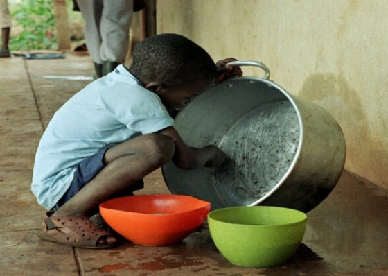 Fome &ldquo;bate &agrave; porta&rdquo; de Banco Alimentar em Cabo Verde que duplicou pedidos com crises