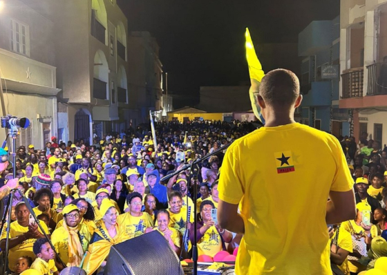 Mar de gente recebe l&iacute;der do PAICV na Boa Vista