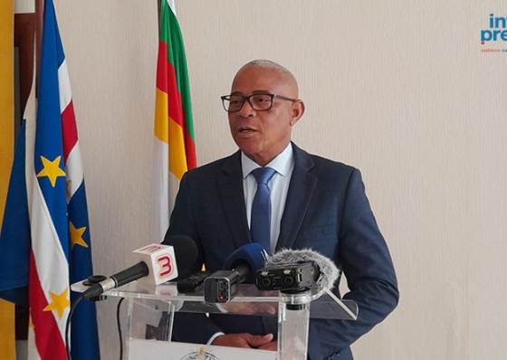 &ldquo;Manter este Governo no poder &eacute; ver Cabo Verde retroceder&rdquo; &ndash; l&iacute;der parlamentar do PAICV