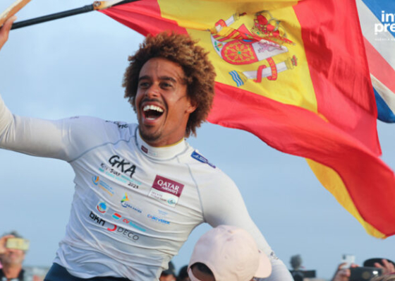 Match&uacute; Lopes vence a I etapa do Mundial de kitesurf em Ponta Preta