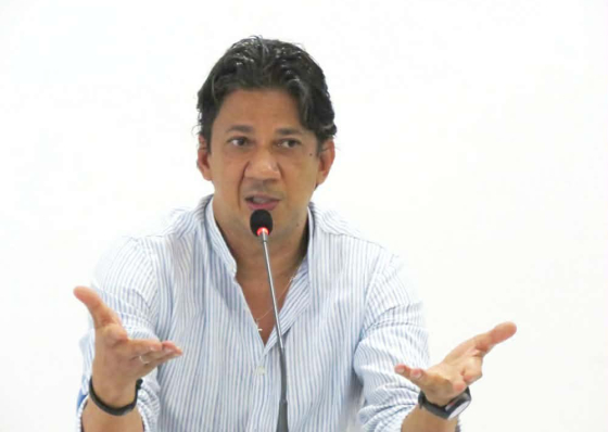 Beta: &ldquo;Sou candidato independente pela UCID em Santiago Sul&rdquo;