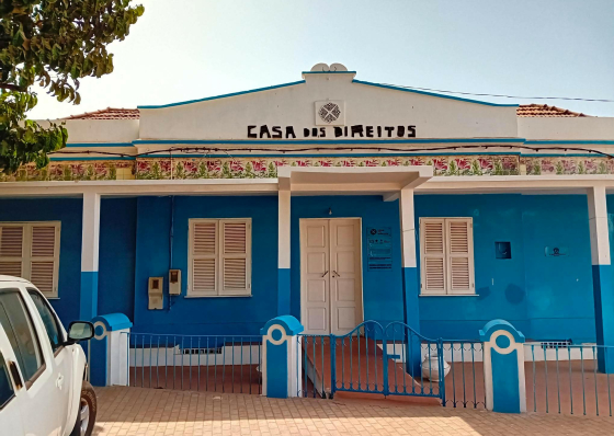 Guin&eacute;-Bissau: Pol&iacute;cia det&eacute;m e espanca dois funcion&aacute;rios da Liga dos Direitos Humanos