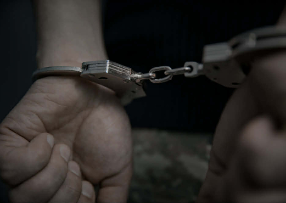 Sal: PJ det&eacute;m tr&ecirc;s indiv&iacute;duos indiciados por tr&aacute;fico de estupefacientes