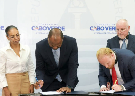 As duas caras de Olavo Correia