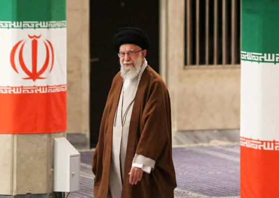Ir&atilde;o confirma morte de Khamenei e promete resposta dura