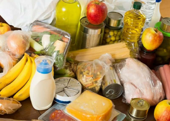 Sal&aacute;rio m&iacute;nimo n&atilde;o chega para comprar bens essenciais