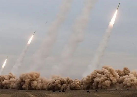 Ir&atilde;o ataca bases militares dos EUA e reafirma soberania sobre Ormuz