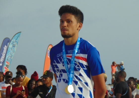 Sal 2019. Nicholas Barros d&aacute; ouro e prata a Cabo Verde em futebol freestyle