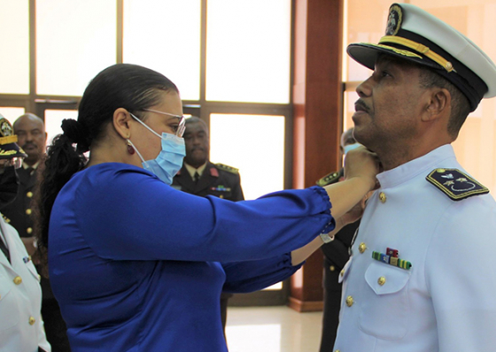 For&ccedil;as Armadas: Ant&oacute;nio Duarte Monteiro promovido a contra-almirante empossado como novo chefe de Estado-Maior