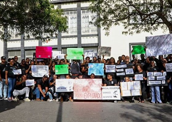 Oficiais de Justi&ccedil;a suspendem greve nacional