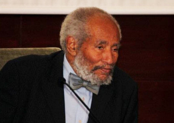 EUA: On&eacute;simo Silveira &eacute; tema de confer&ecirc;ncia no Bristol Community College