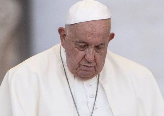 Papa Francisco escreve no hospital mensagem contra aborto e eutan&aacute;sia